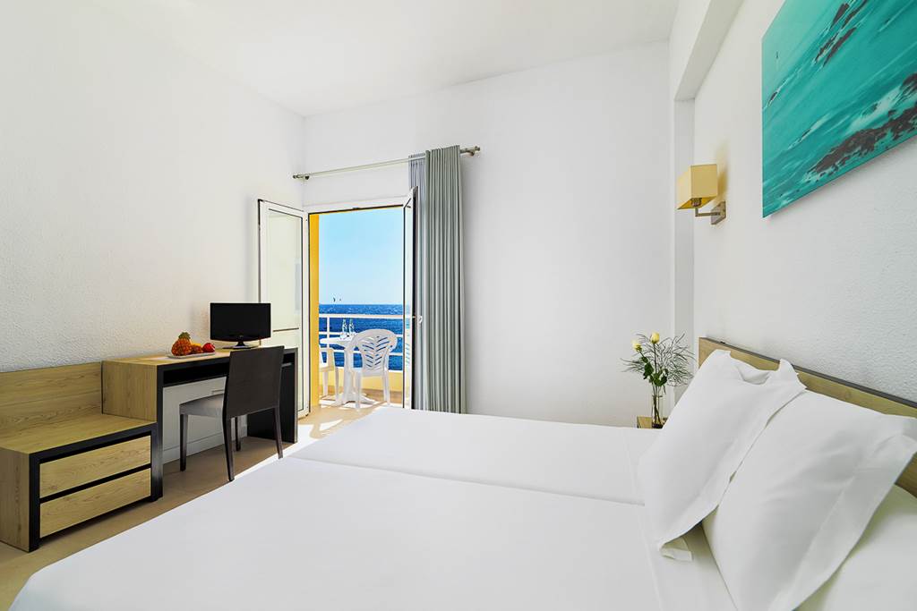 5 NIGHTS IN TENERIFE FOR 2 PEOPLE - Image 4