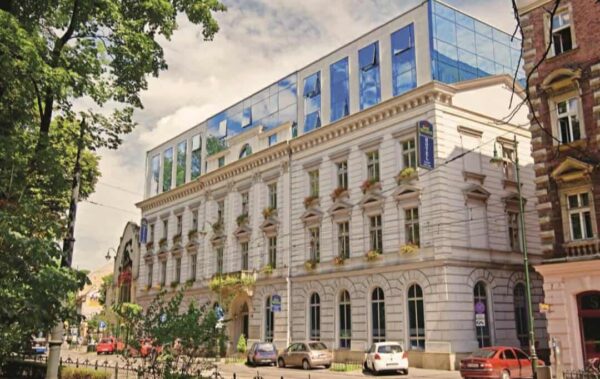KRAKOW CITY BREAK 3 NIGHTS 2 ADULTS - Image 2