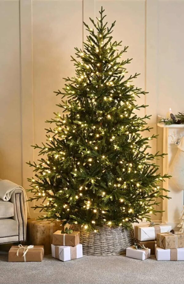 6FT CHRISTMAS TREE