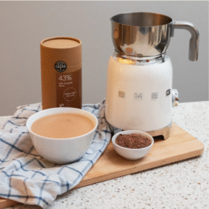 SMEG MILK FROTHER & HOT CHOCOLATE MAKER WITH CHOCLATE FLAKES